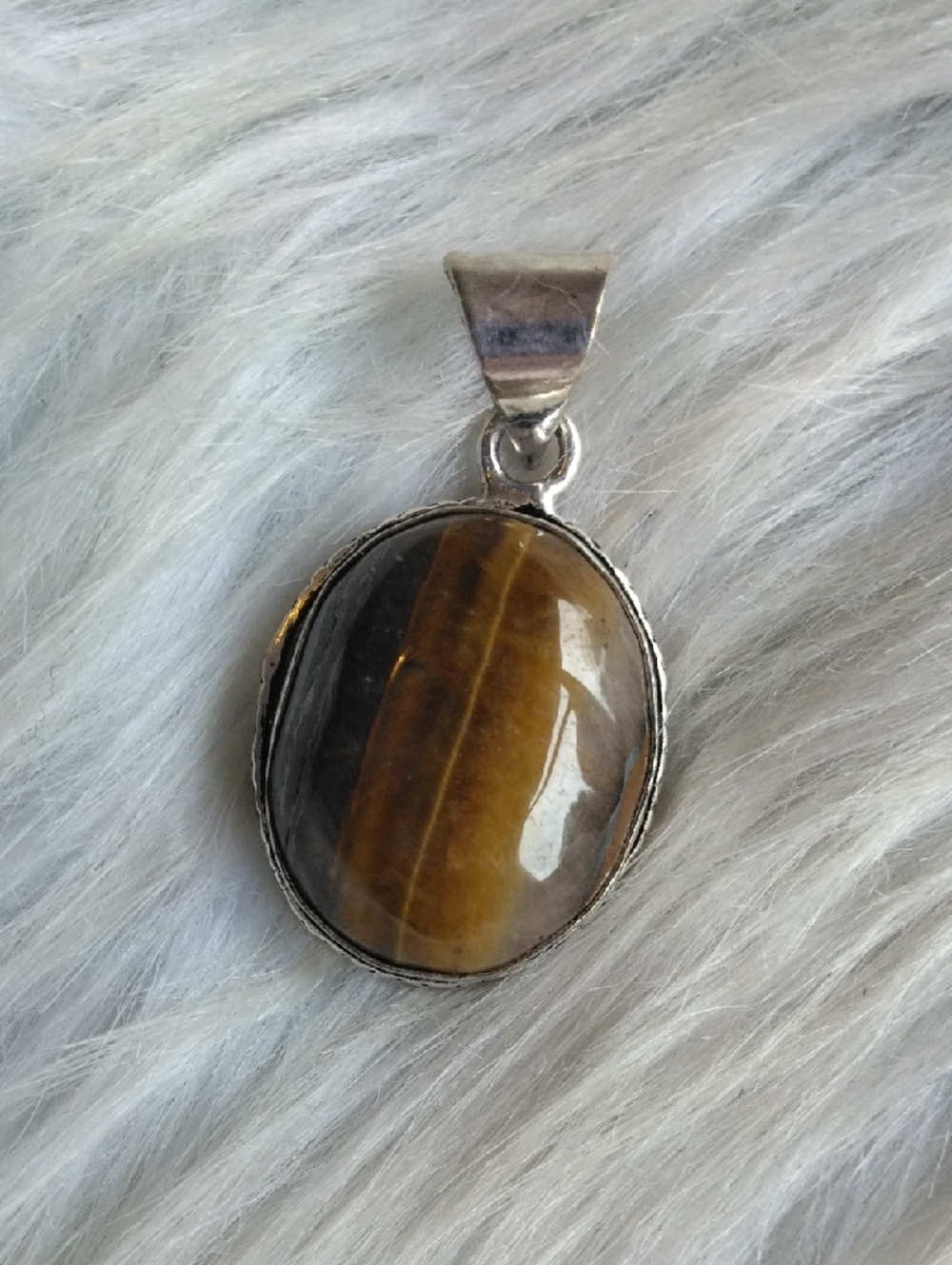 Pretty Tigers Eye Silver Plated Gemstone Necklace Pendant